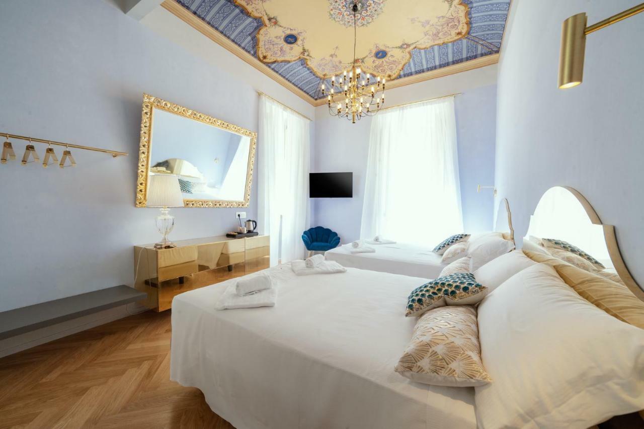 Palazzo Dei Grifoni - Luxury Suites - San Benedetto del Tronto Exteriör bild