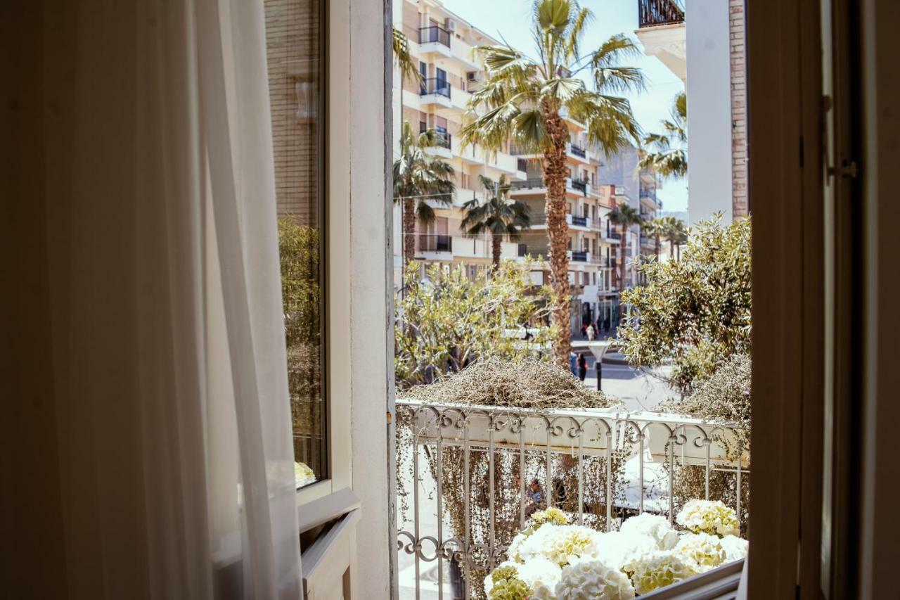 Palazzo Dei Grifoni - Luxury Suites - San Benedetto del Tronto Exteriör bild