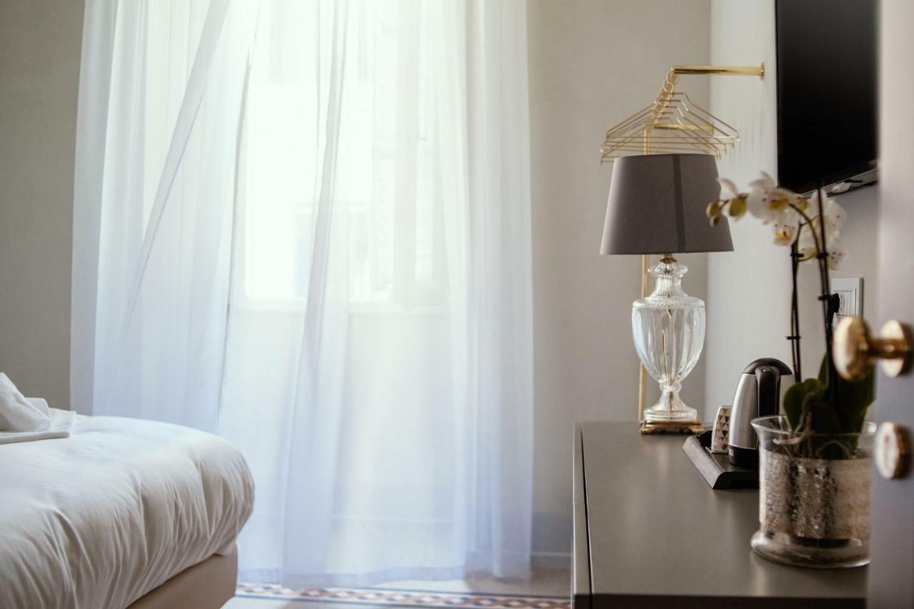Palazzo Dei Grifoni - Luxury Suites - San Benedetto del Tronto Exteriör bild