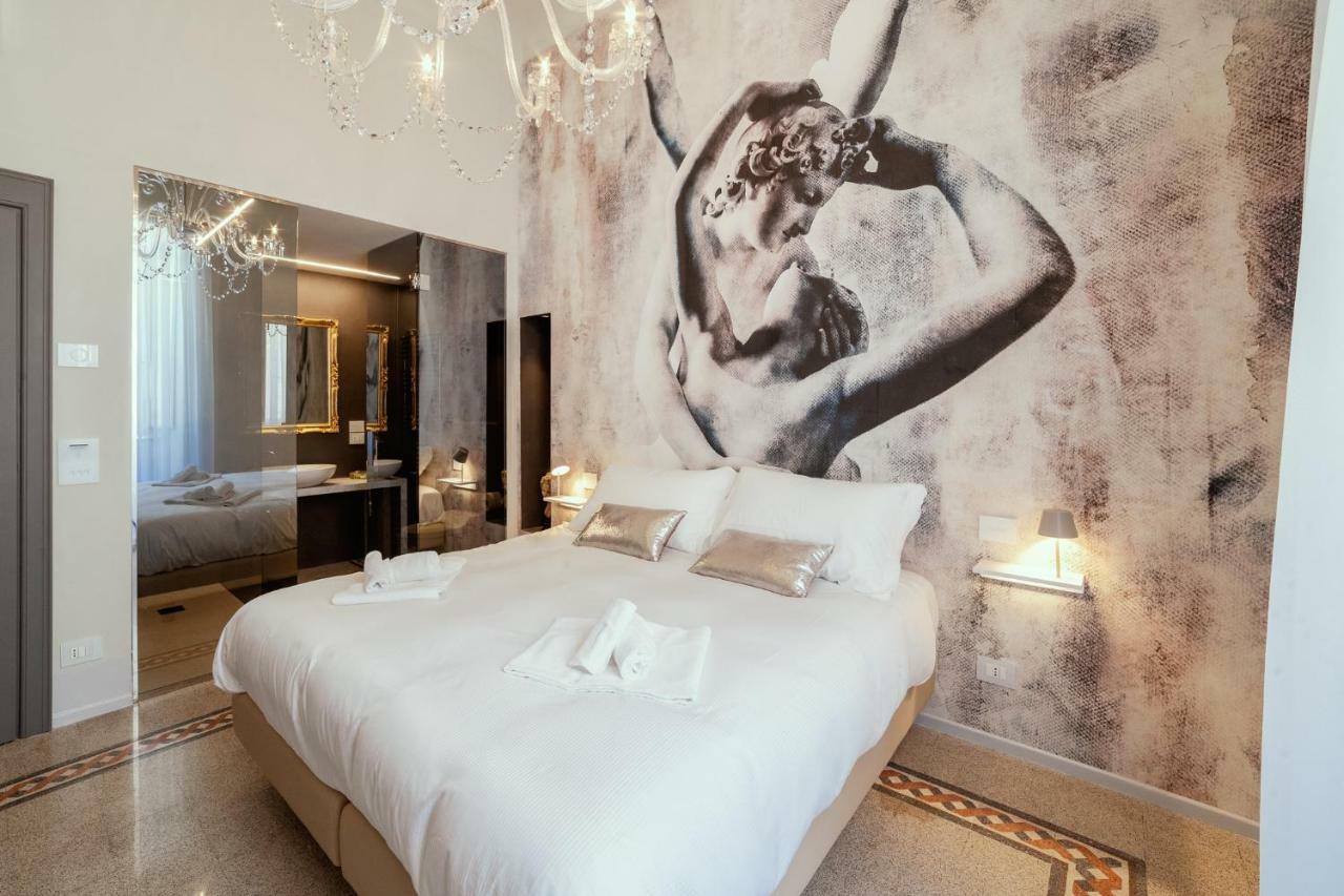 Palazzo Dei Grifoni - Luxury Suites - San Benedetto del Tronto Exteriör bild